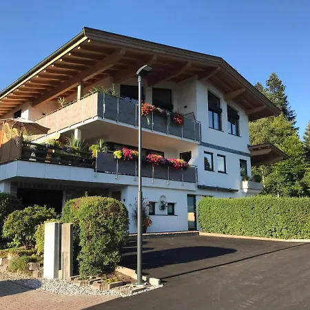 Stockl Apartment *